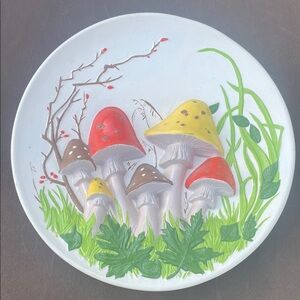 Byron Mold 1972 vintage mushroom collector plate